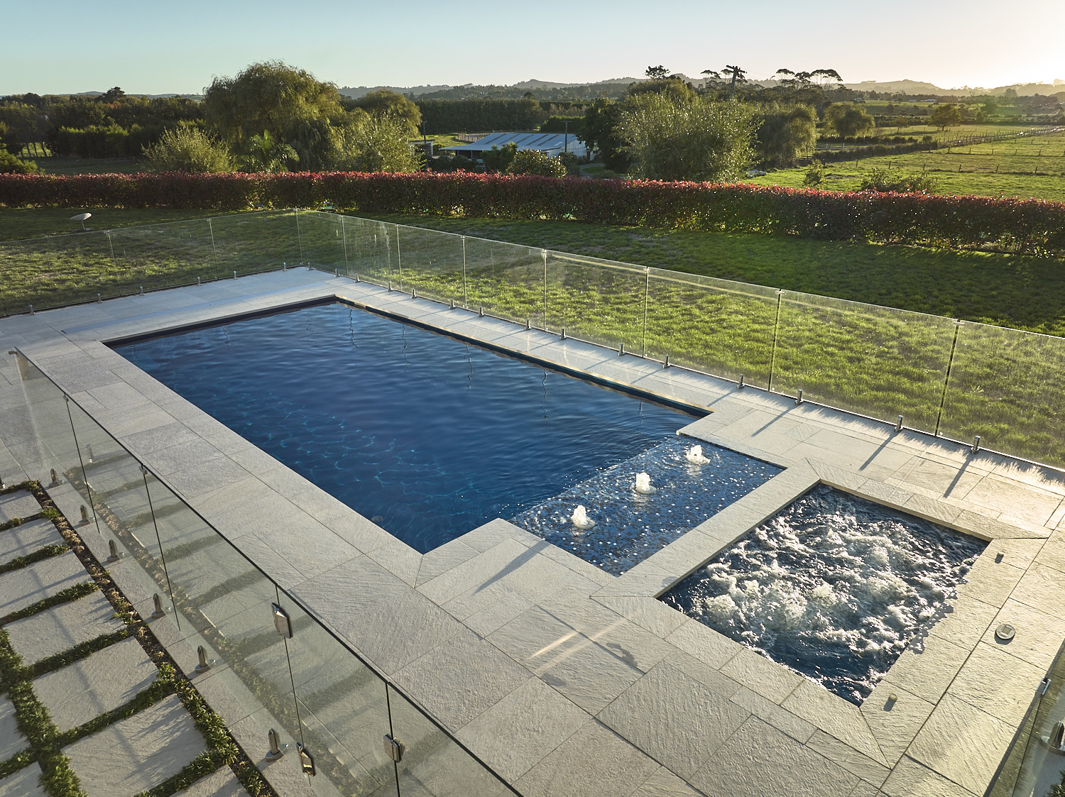 ultimate-pools-spas-main Spa Pools | Pool Shapes | Ultimate Pools